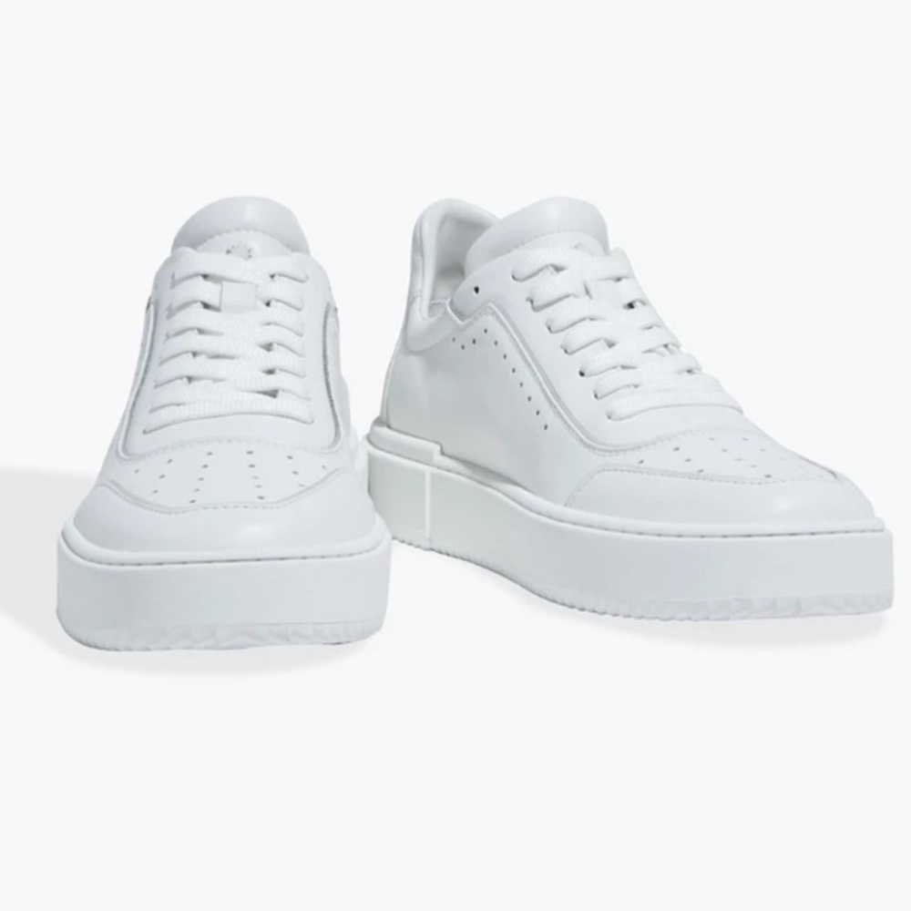 Stuart Weitzman leather Classic White Sneakers